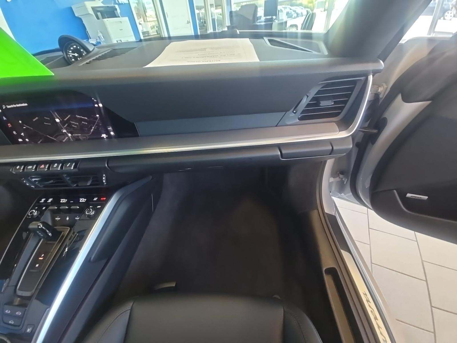 2025 Porsche 911 Carrera RWD