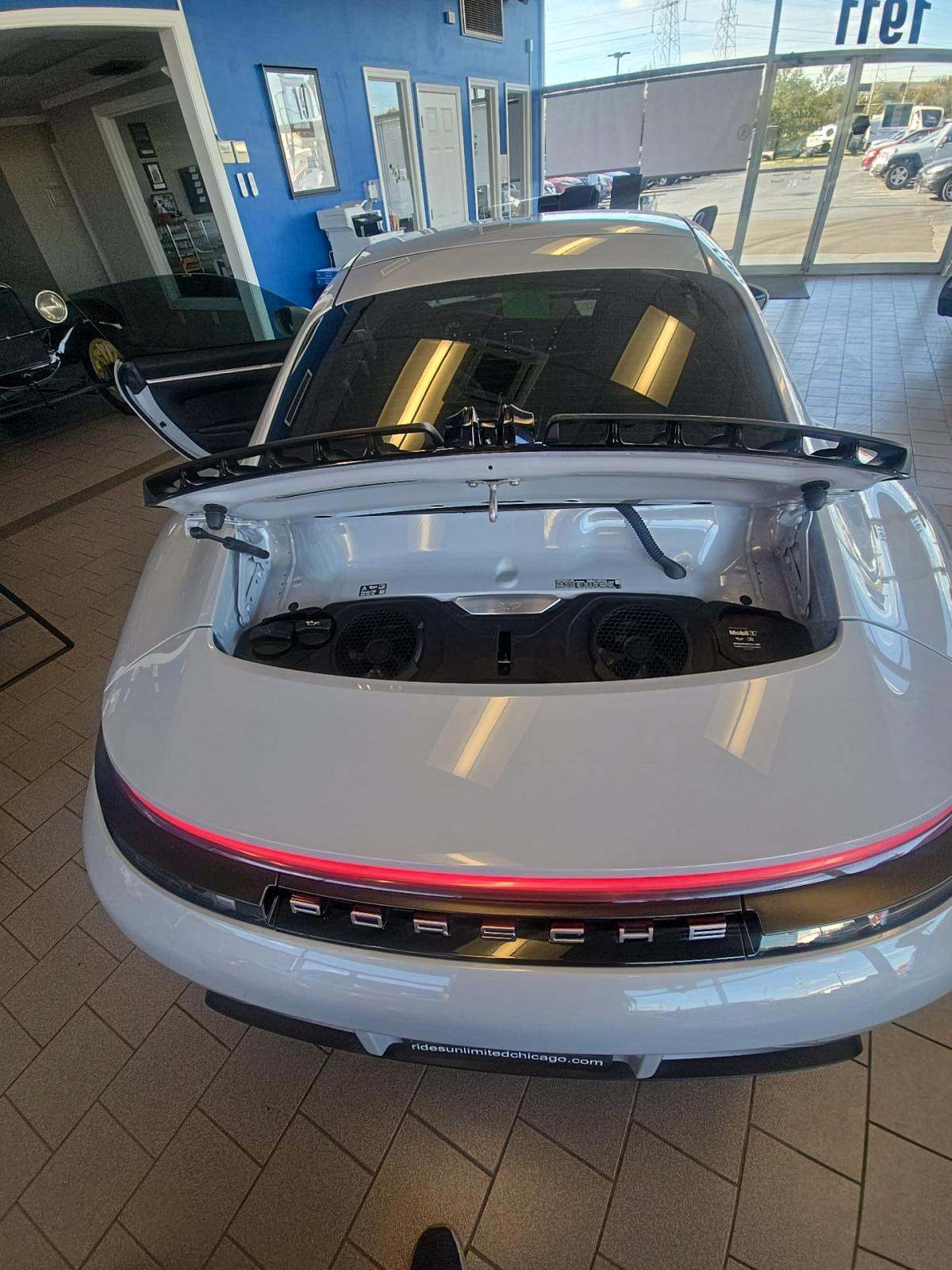 2025 Porsche 911 Carrera RWD