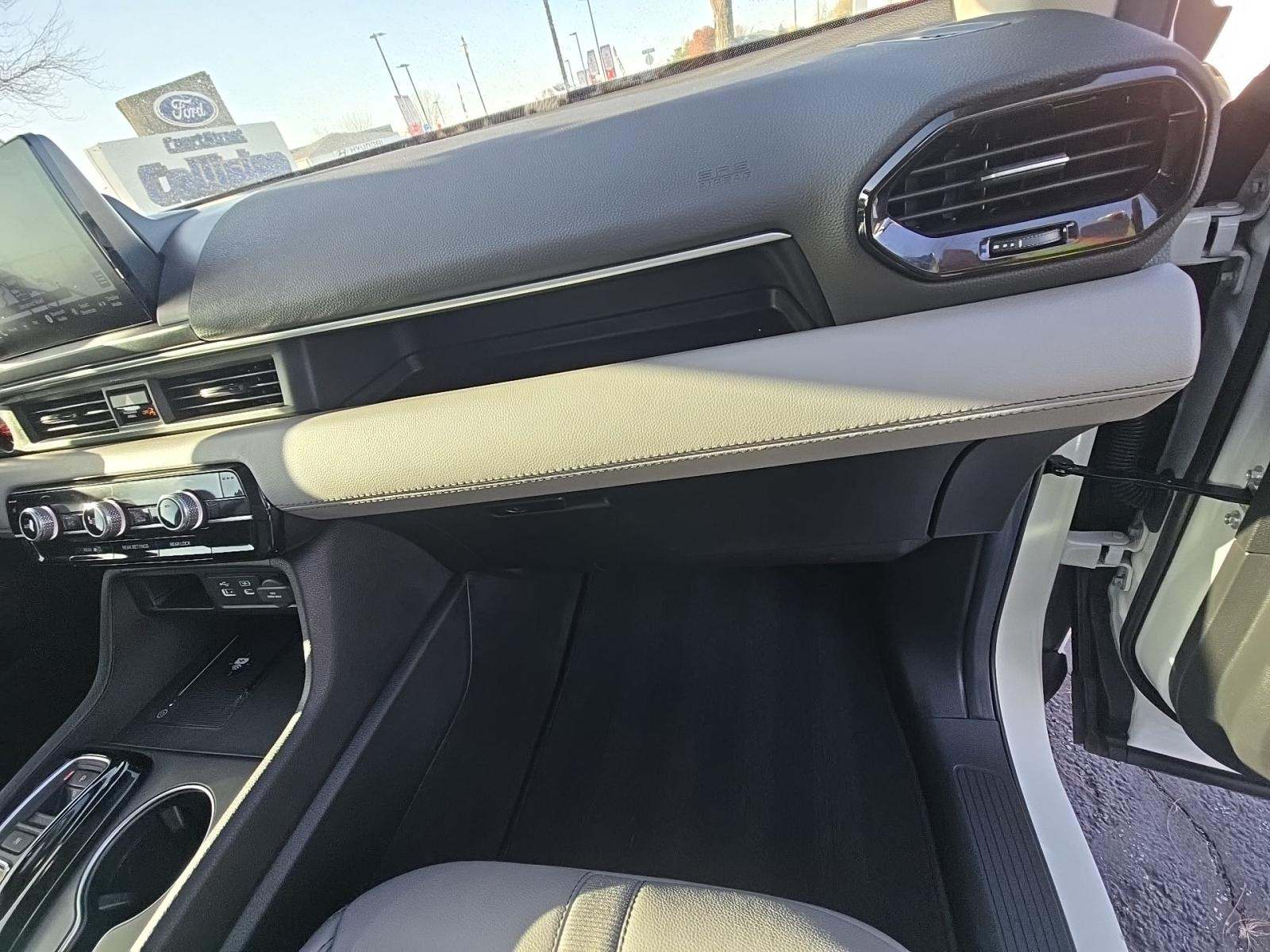 2025 Honda Pilot Touring AWD