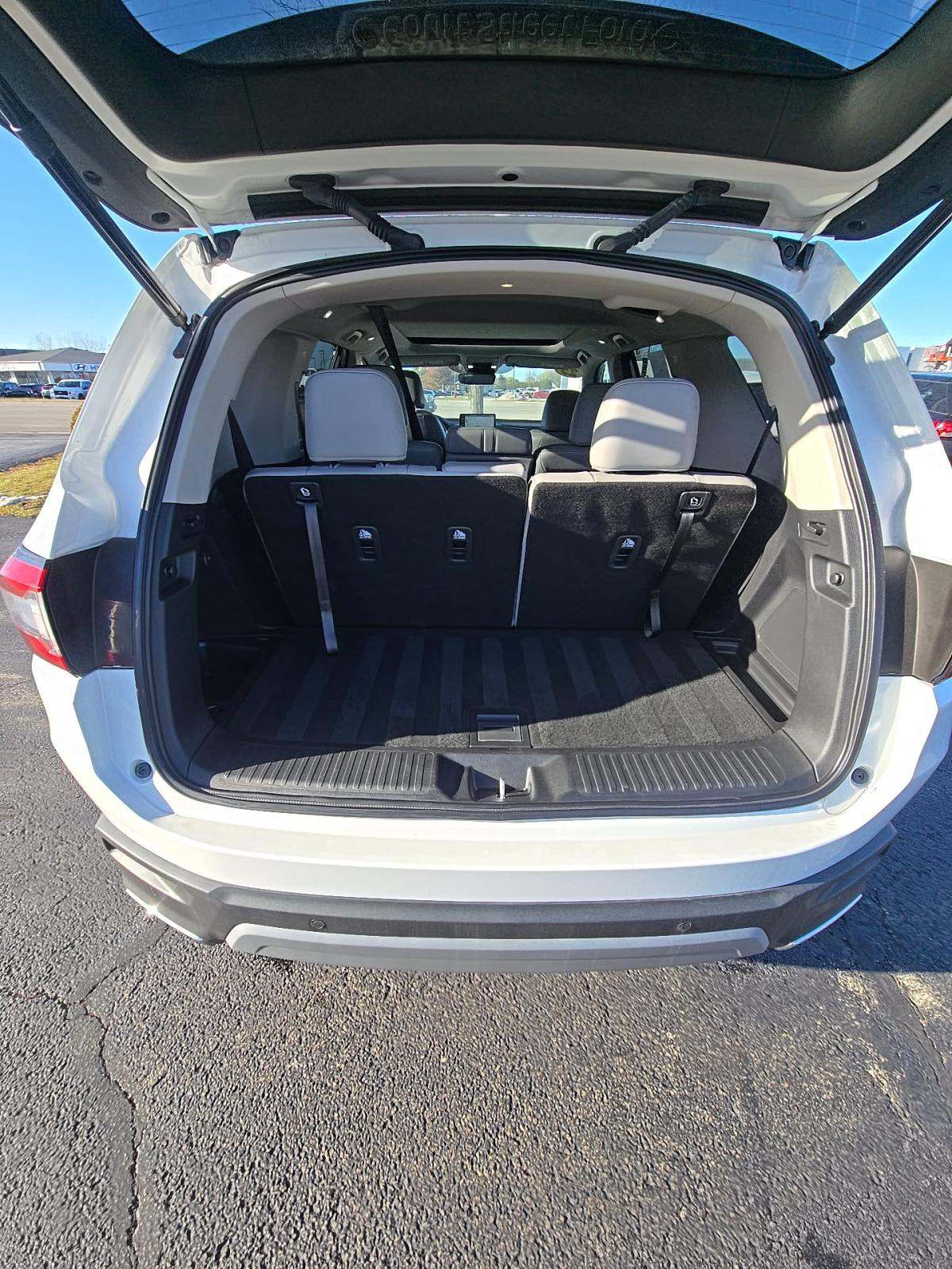 2025 Honda Pilot Touring AWD