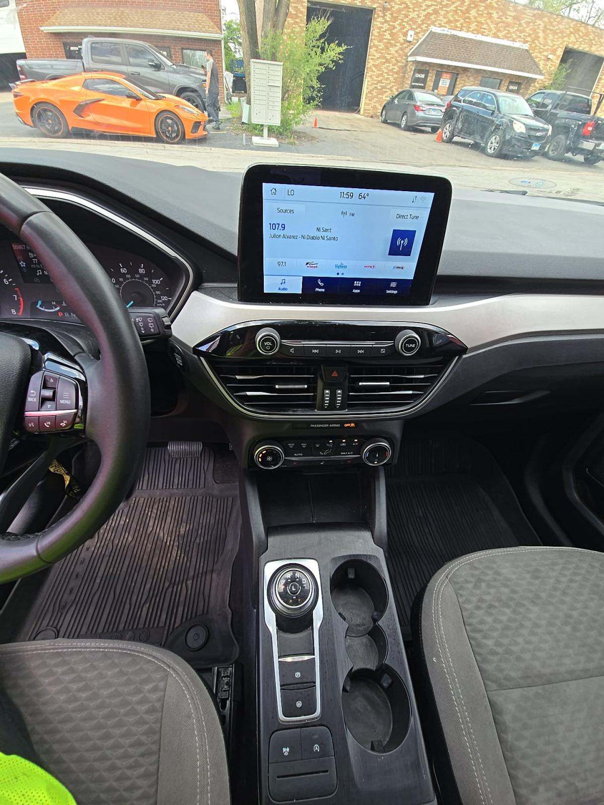 FORD ESCAPE - 10