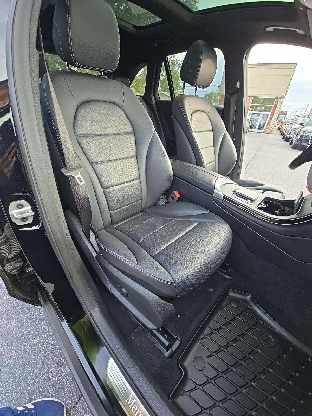 2022 Mercedes-Benz GLC GLC 300 AWD