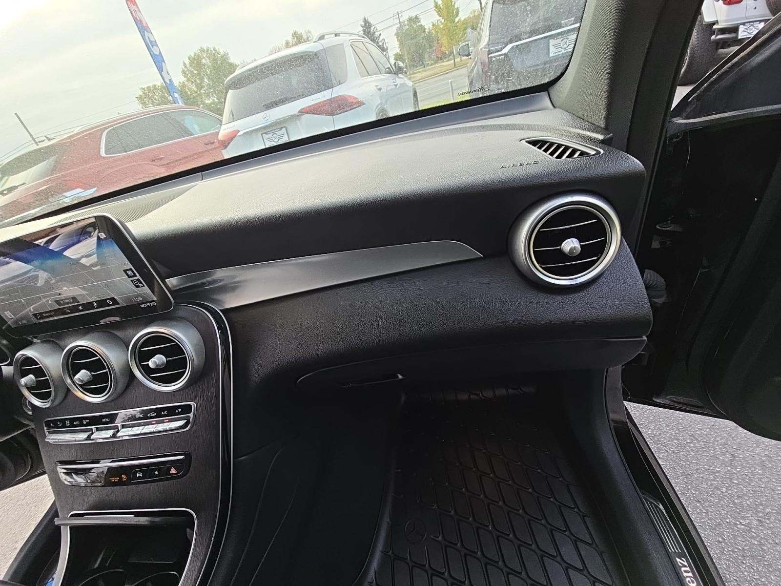 2022 Mercedes-Benz GLC GLC 300 AWD