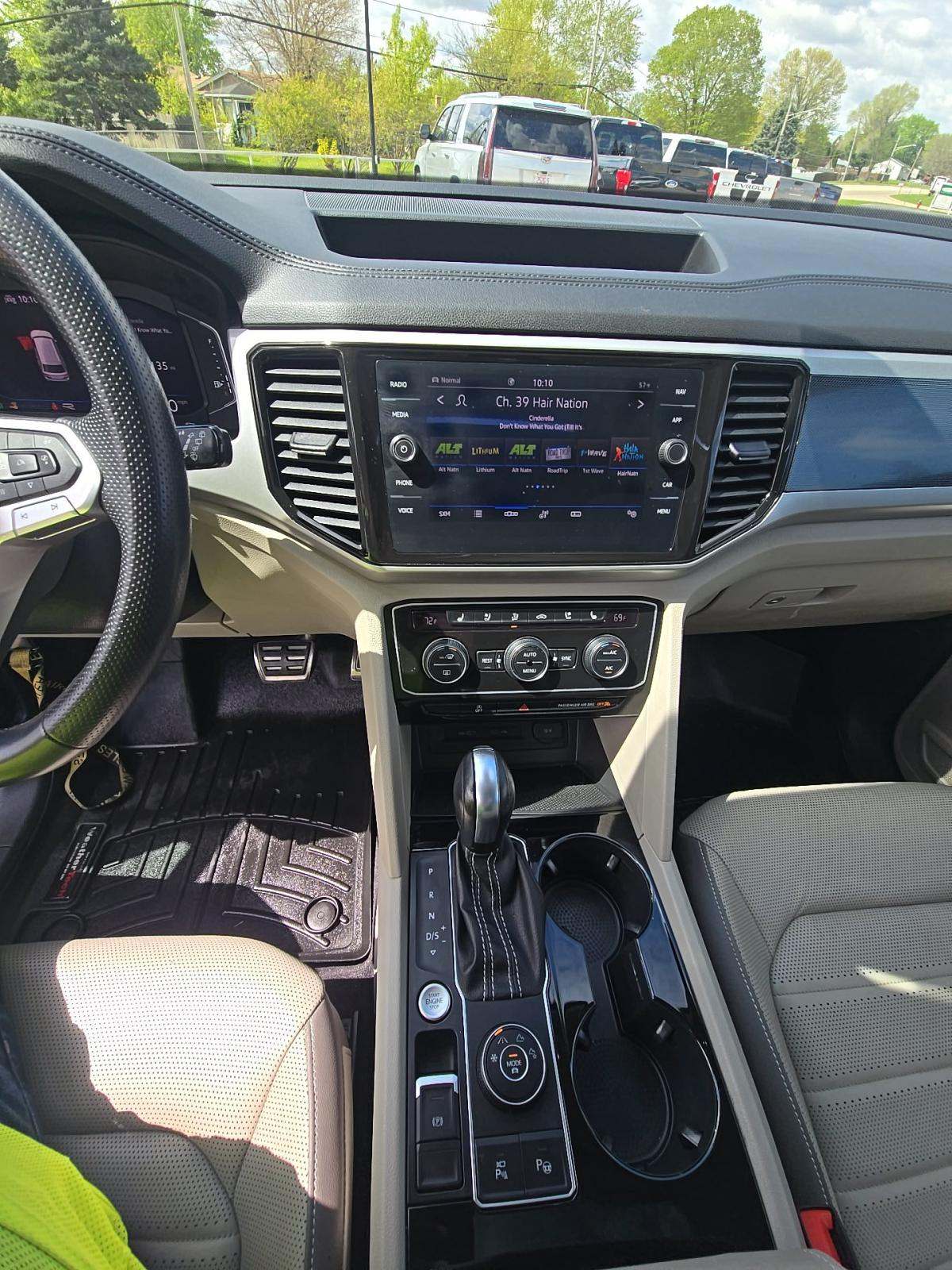 2021 Volkswagen Atlas 3.6L SEL Premium R-Line AWD