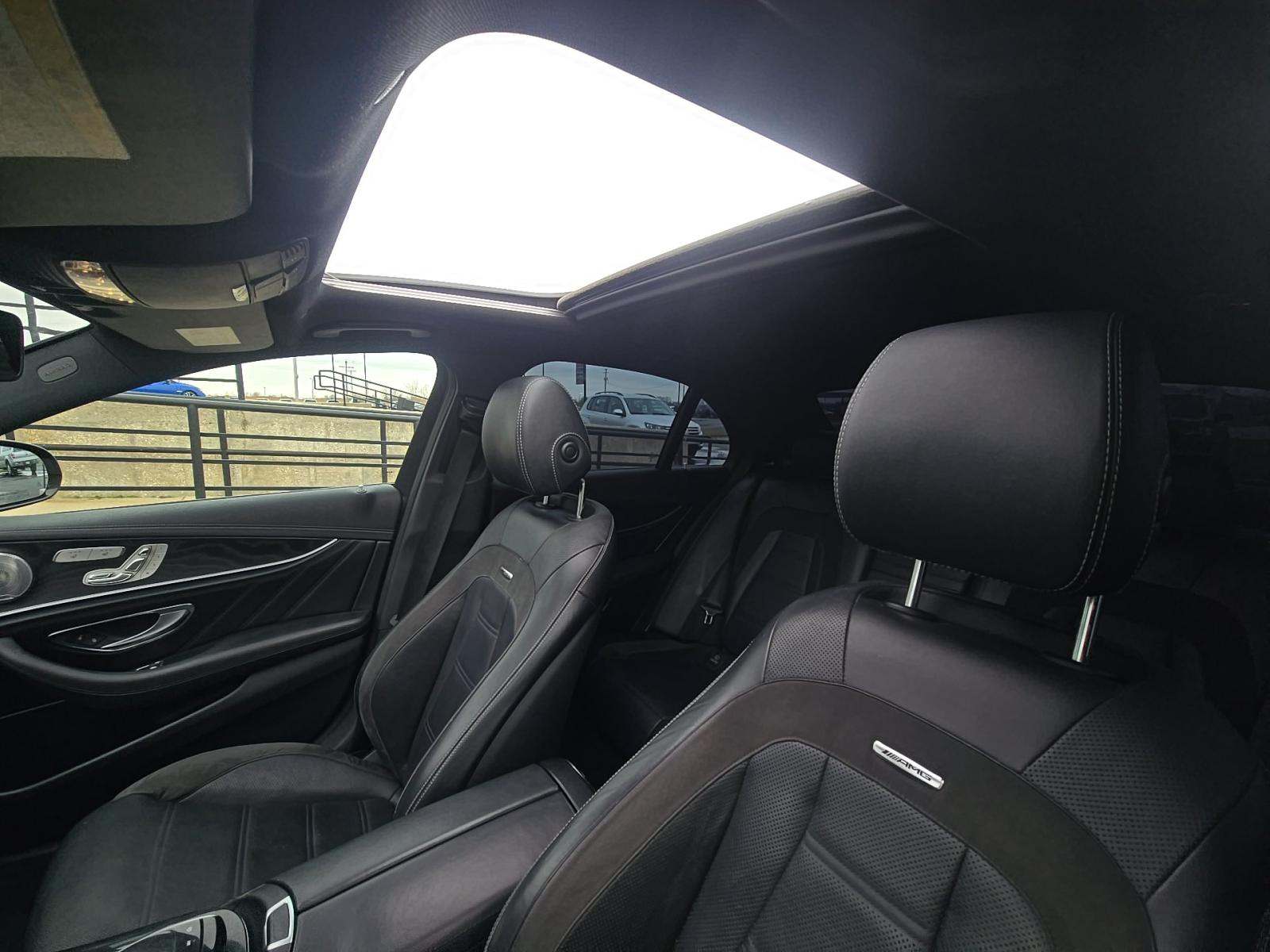 MERCEDES-BENZ E-CLASS - 7