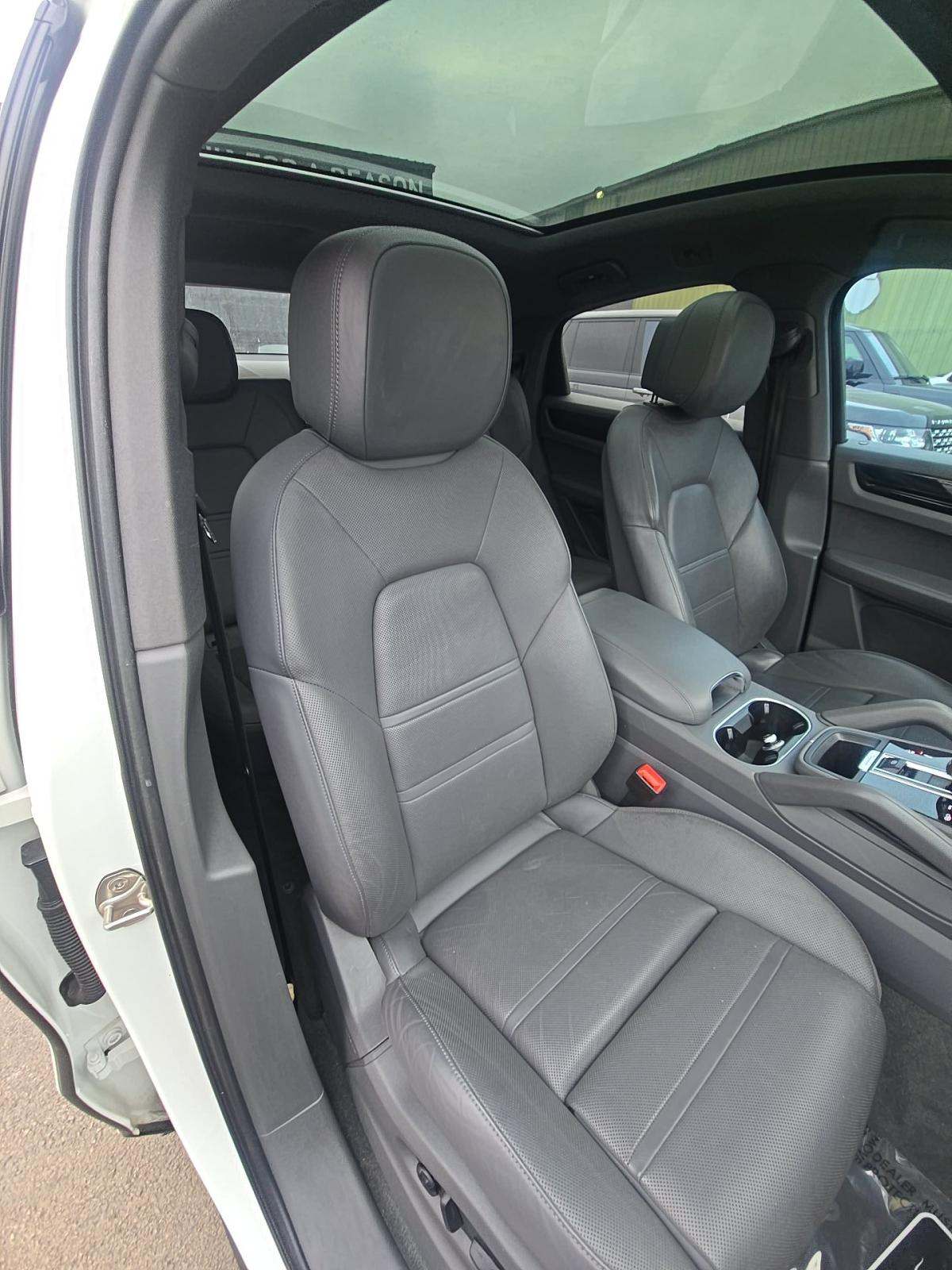 2022 Porsche Cayenne Base AWD