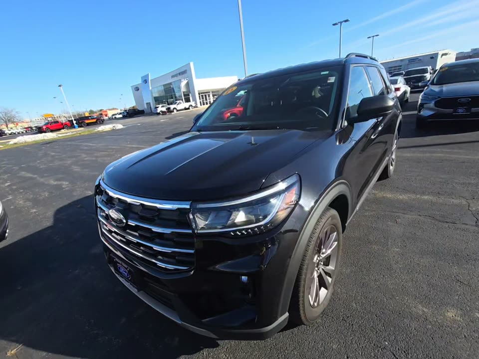 2025 Ford Explorer Active AWD