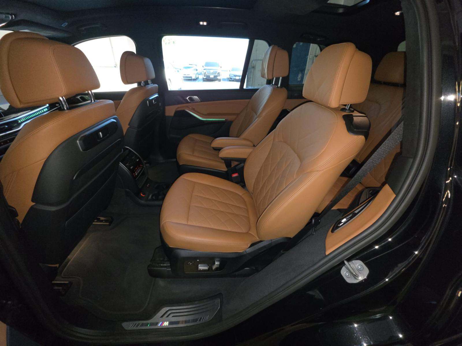 2023 BMW X7 xDrive40i AWD