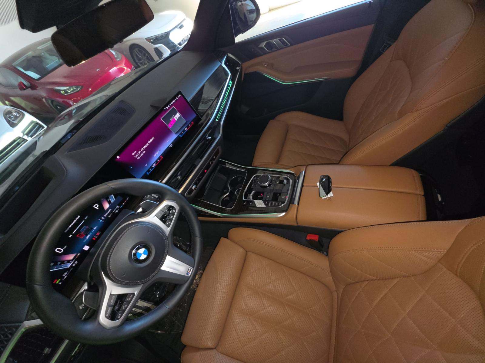 2023 BMW X7 xDrive40i AWD
