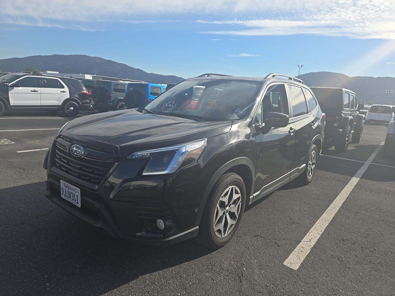 2023 Subaru Forester Premium AWD