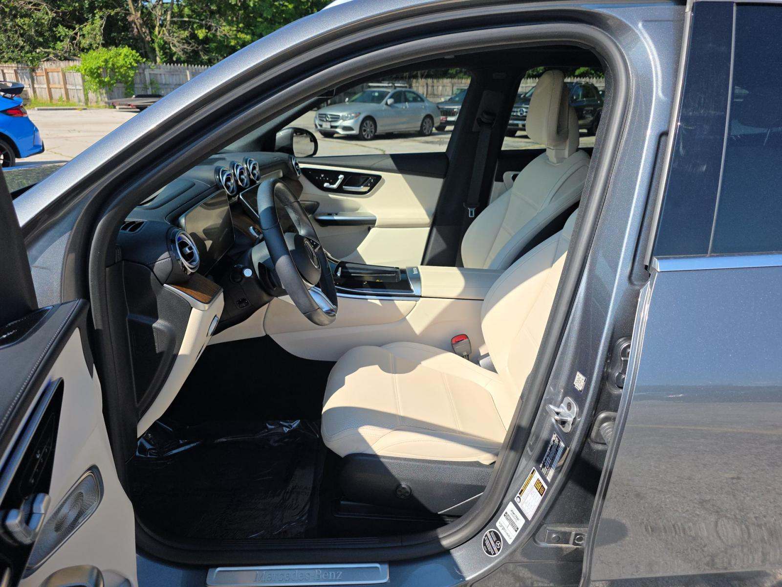 2023 Mercedes-Benz GLC GLC 300 AWD