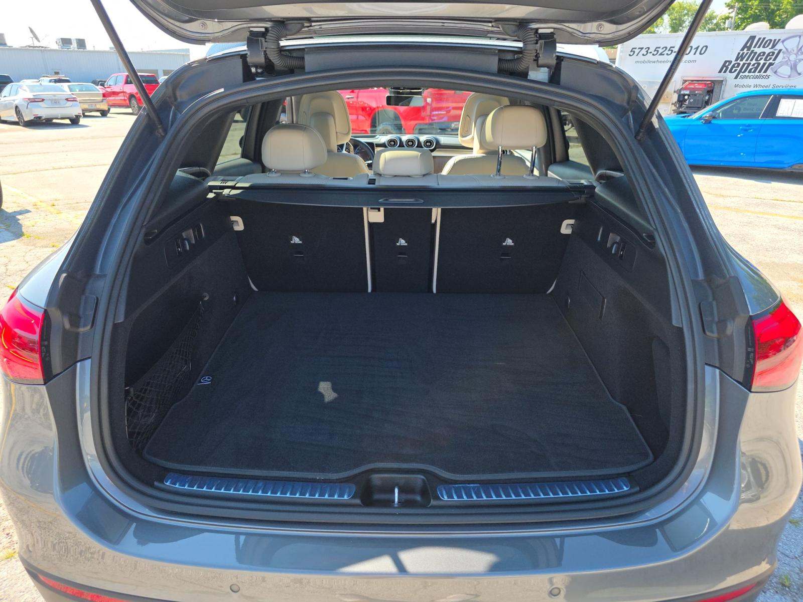 2023 Mercedes-Benz GLC GLC 300 AWD