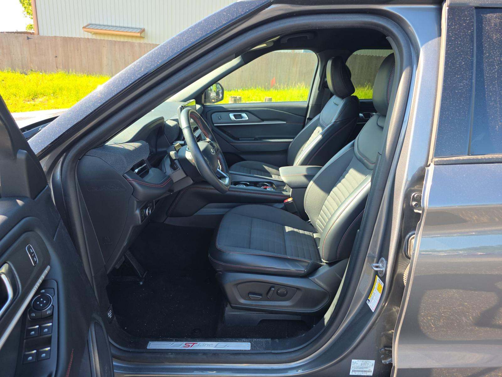 FORD EXPLORER - 2