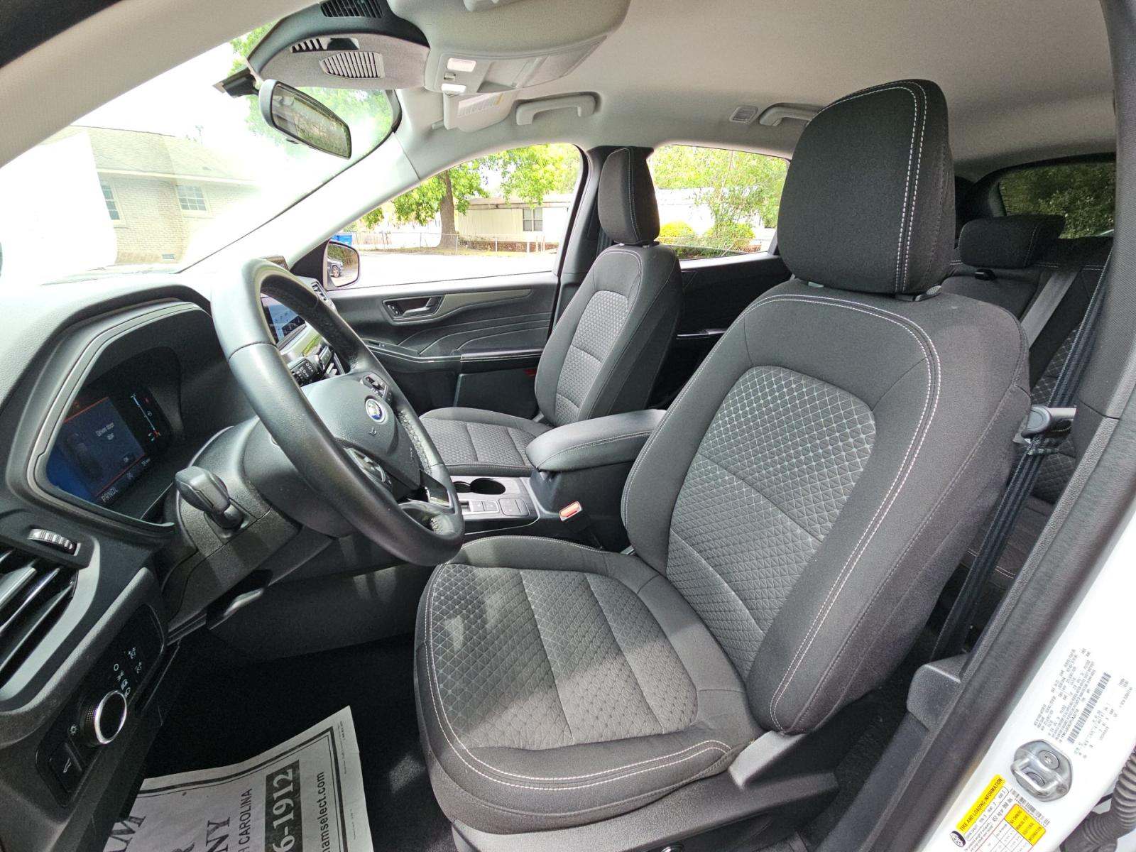FORD ESCAPE - 2
