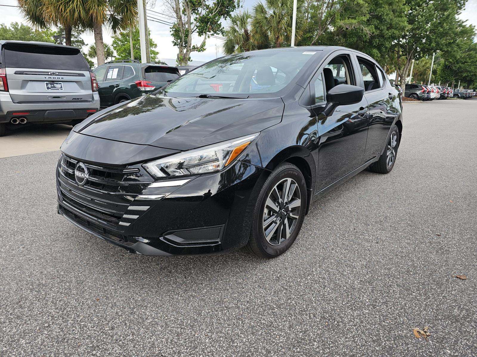 NISSAN VERSA - 1