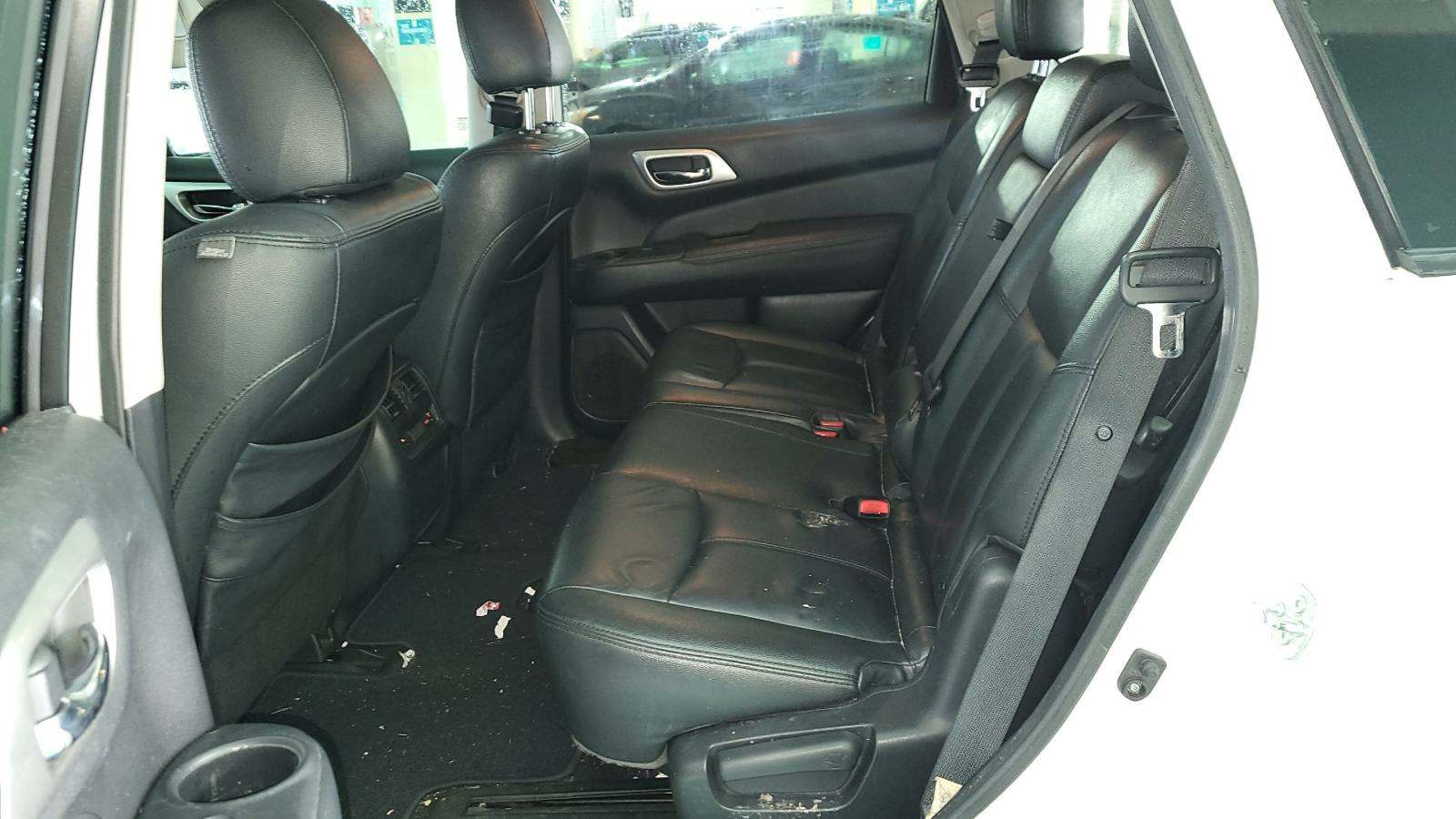 2014 Nissan Pathfinder S FWD