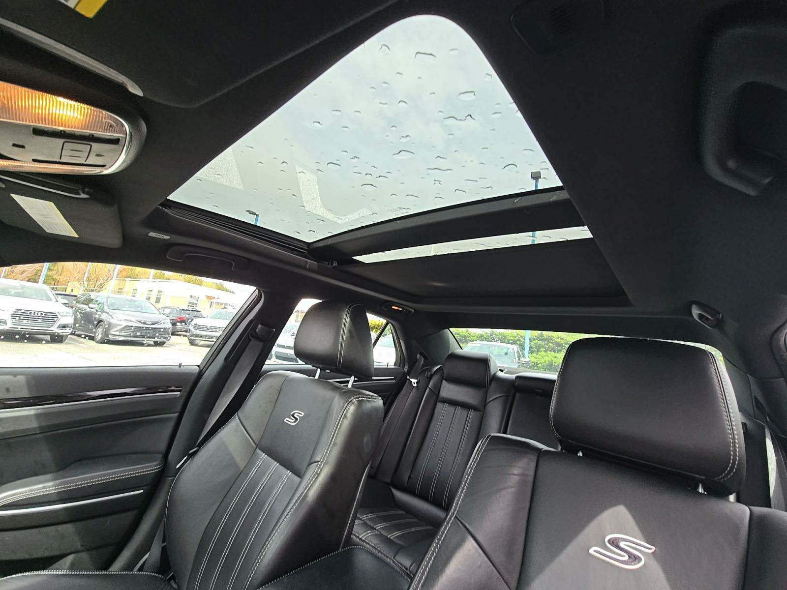 2022 Chrysler 300 S RWD