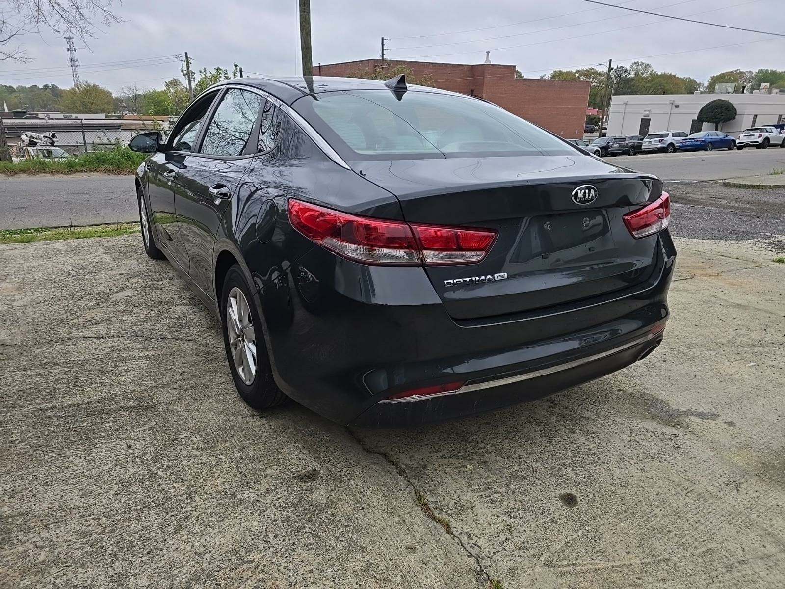 2016 Kia Optima LX FWD