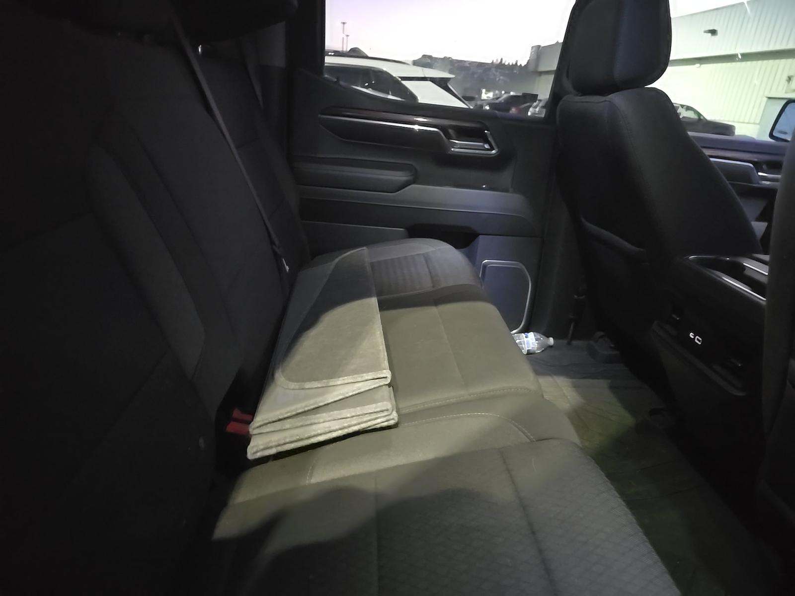 2022 Chevrolet Silverado 1500 RST RWD