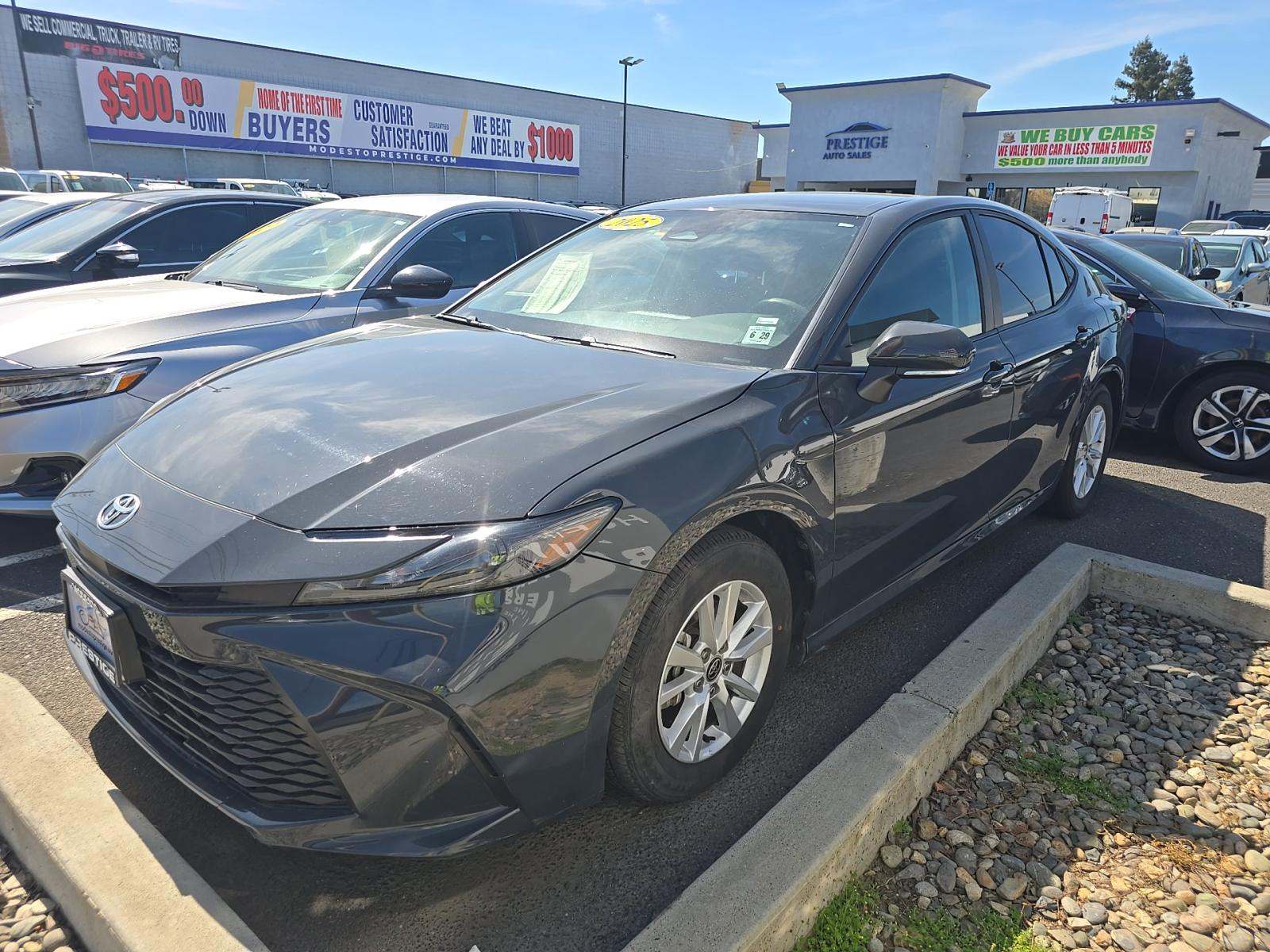 2025 Toyota Camry LE FWD