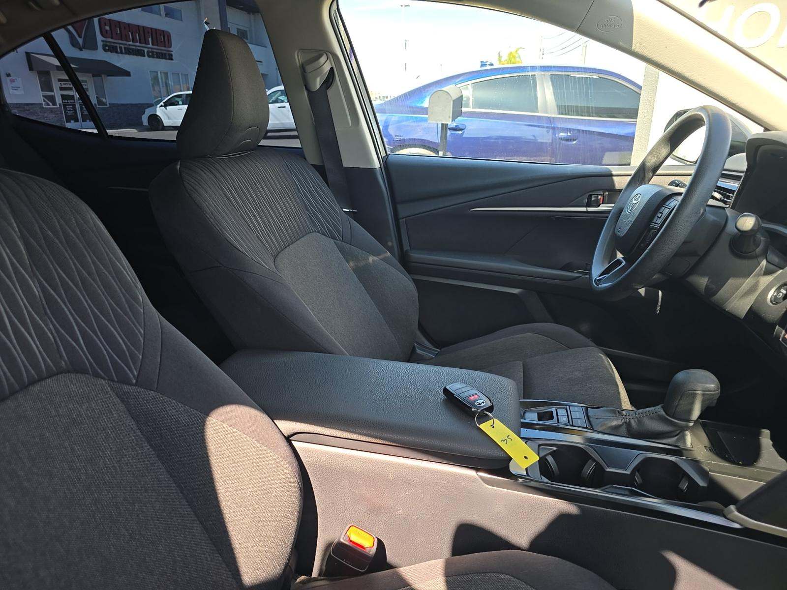 2025 Toyota Camry LE FWD