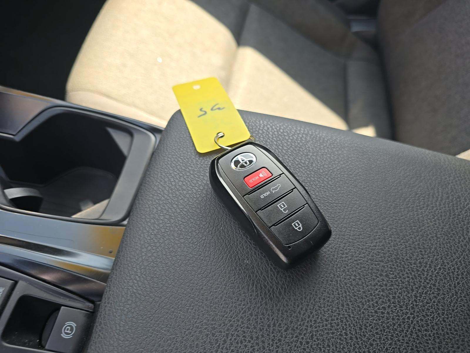 2025 Toyota Camry LE FWD