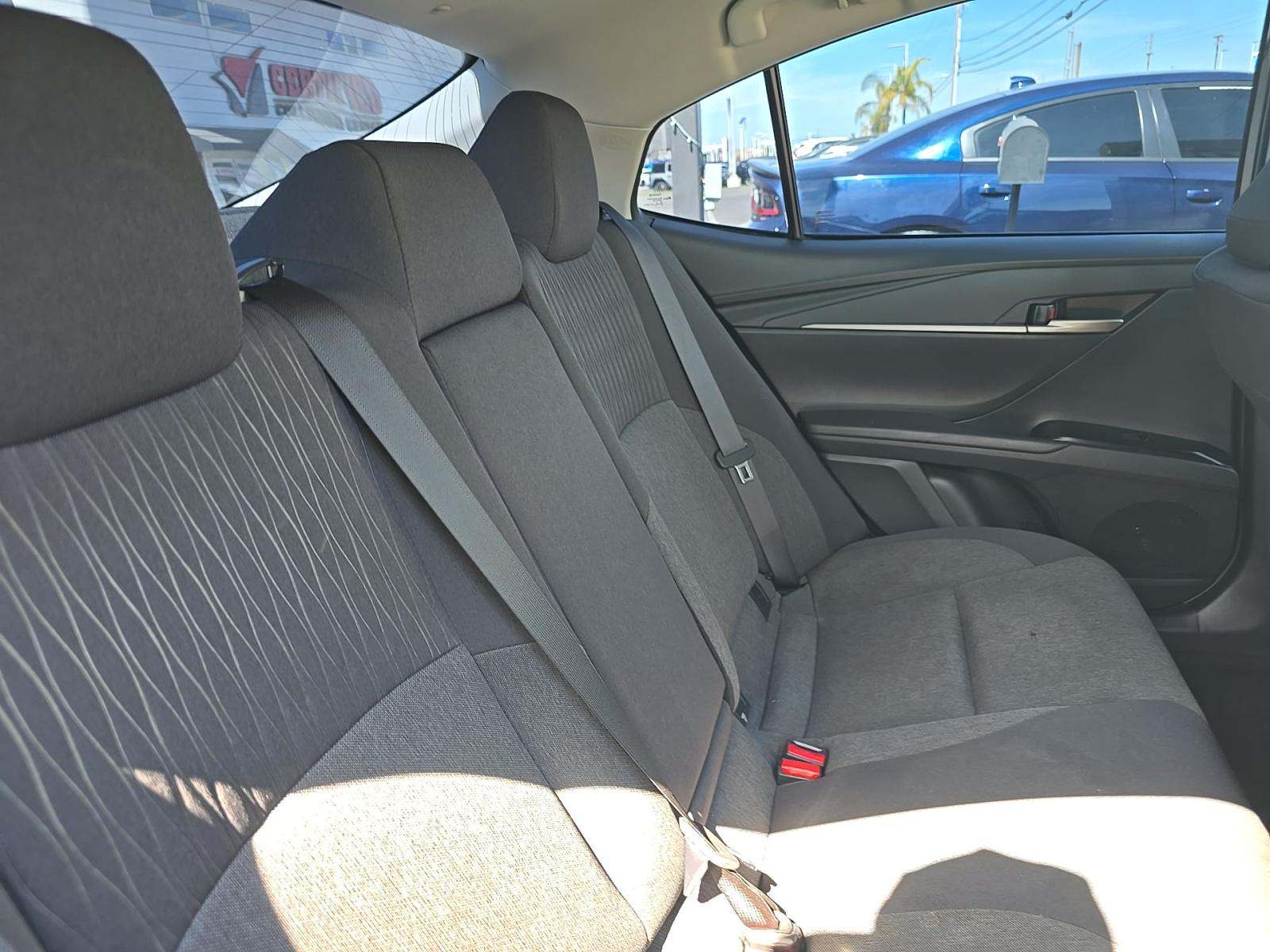 2025 Toyota Camry LE FWD