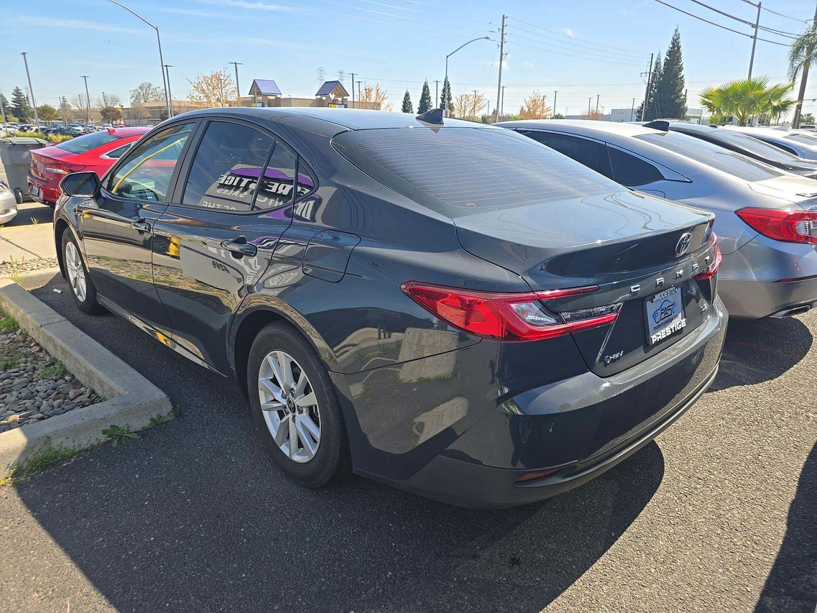 2025 Toyota Camry LE FWD