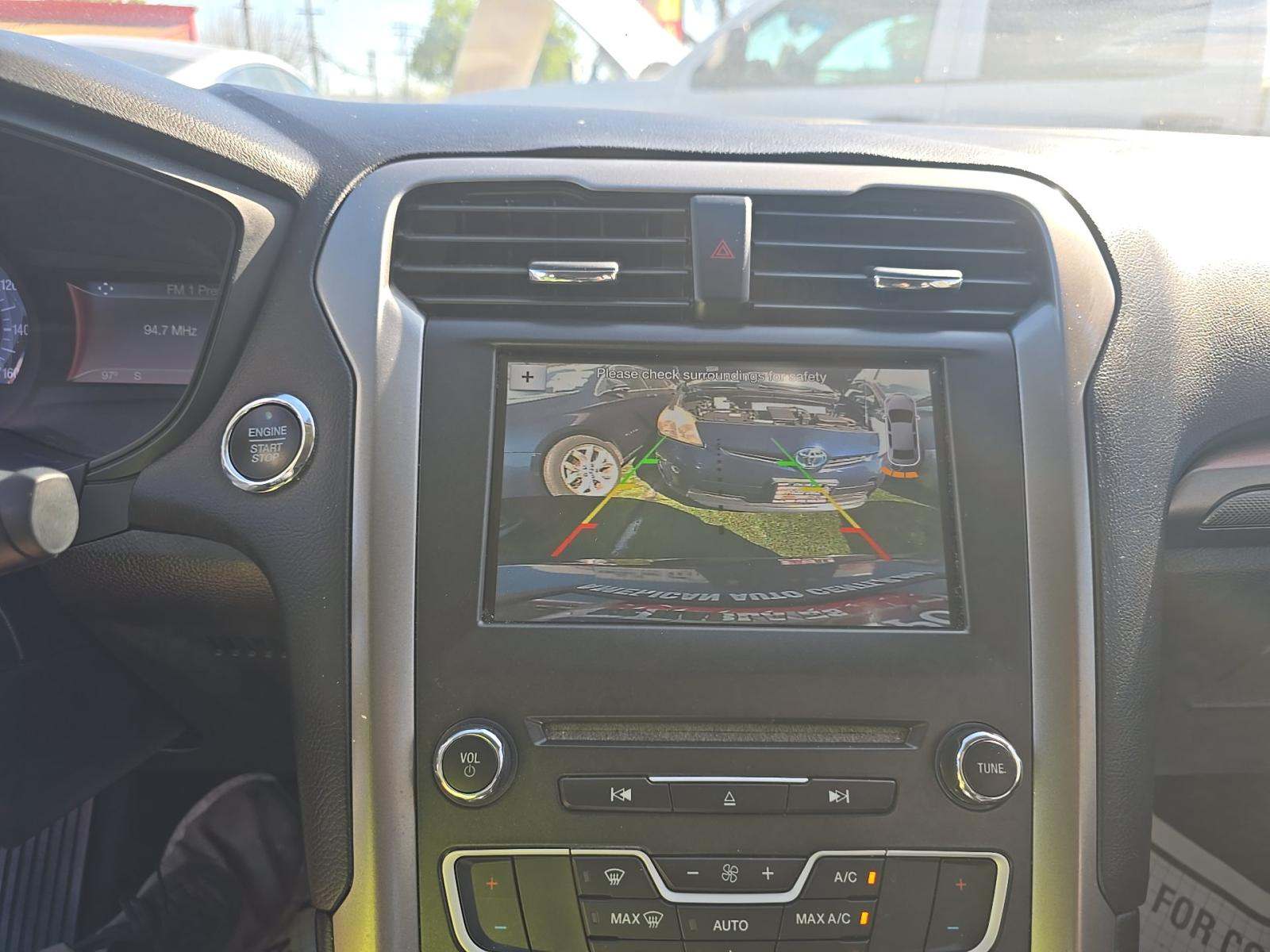 2018 Ford Fusion SE FWD