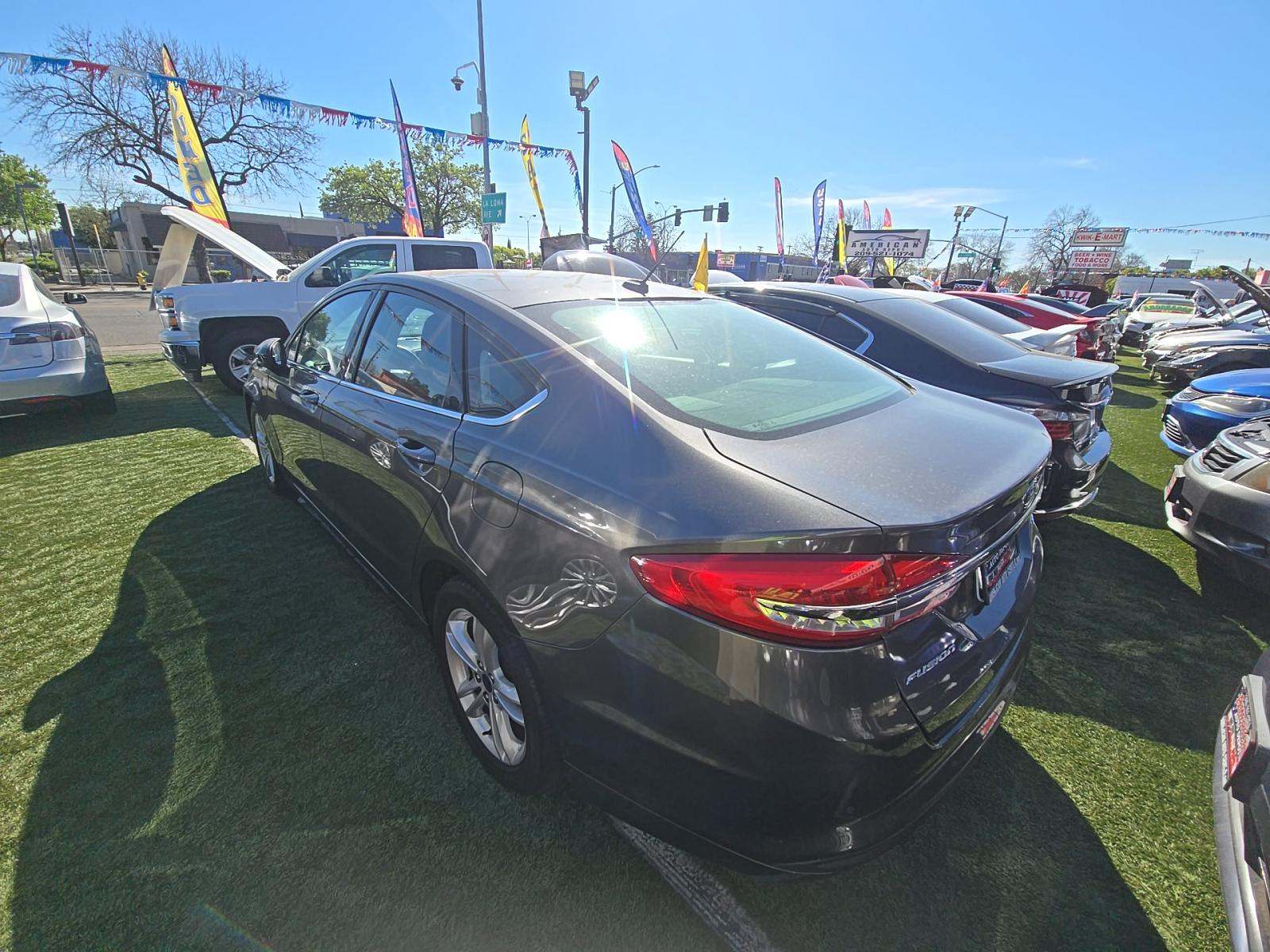2018 Ford Fusion SE FWD