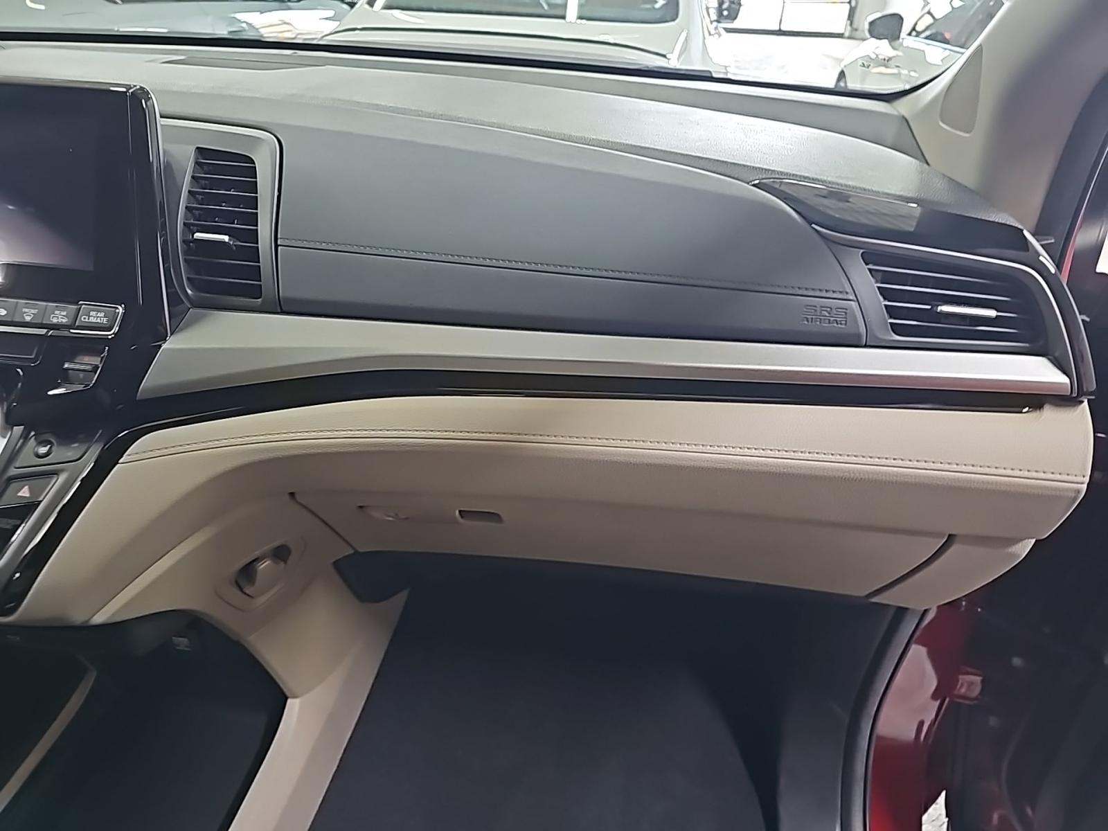 2024 Honda Odyssey Touring FWD