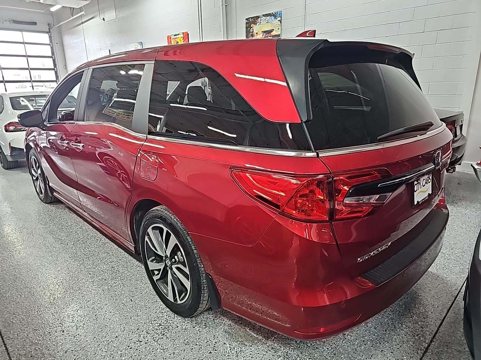 2024 Honda Odyssey Touring FWD