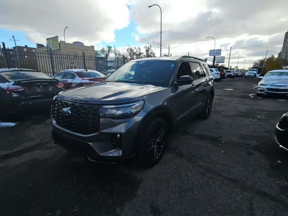 2025 Ford Explorer ST-Line AWD