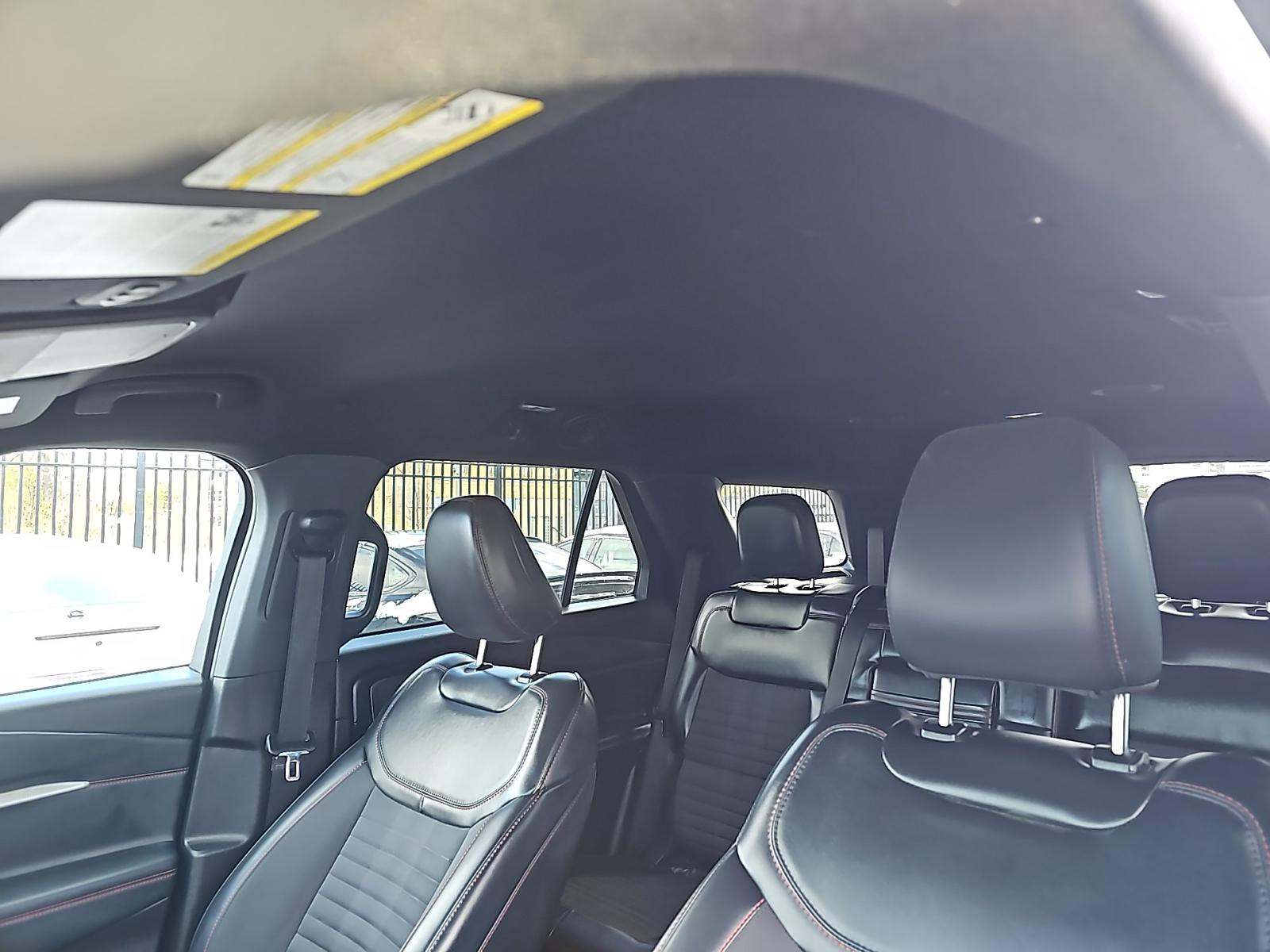 2025 Ford Explorer ST-Line AWD