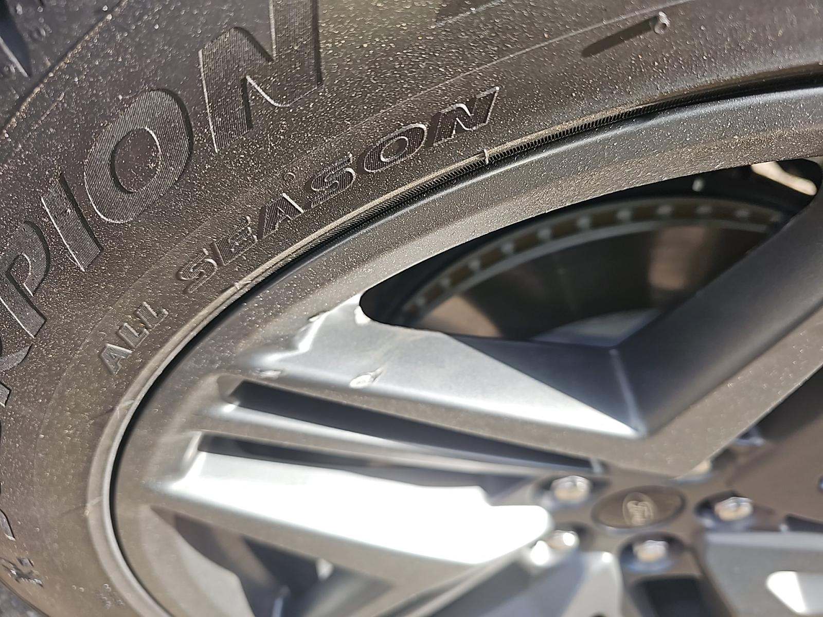 2025 Ford Explorer ST-Line AWD