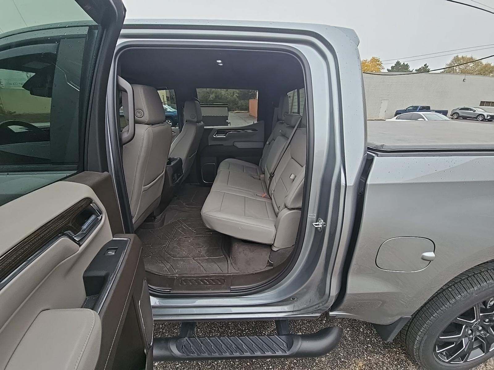 2024 Chevrolet Silverado 1500 RST AWD