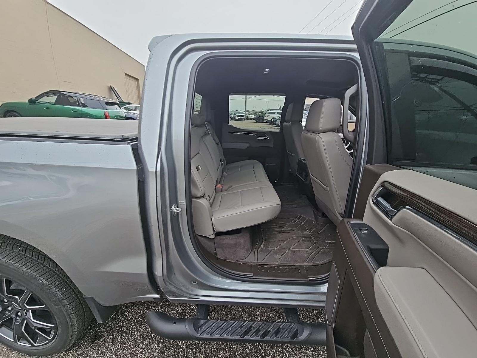 2024 Chevrolet Silverado 1500 RST AWD