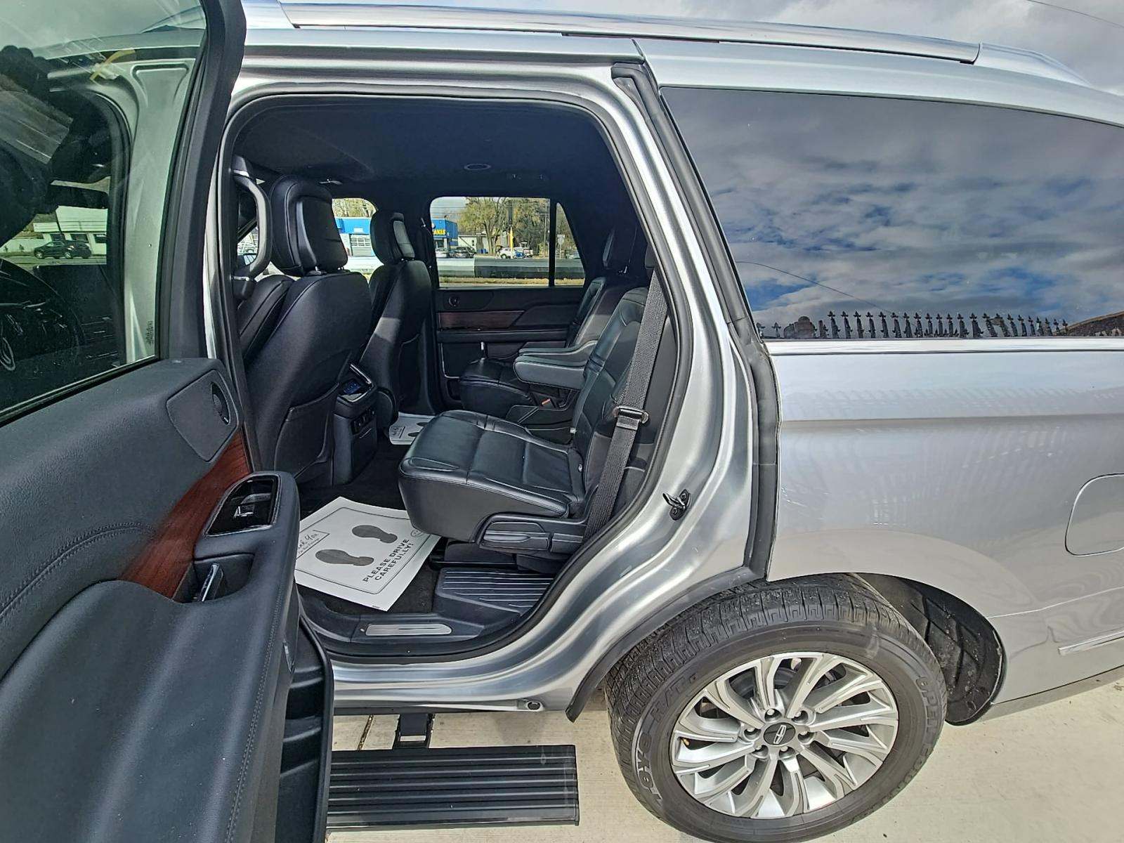 2023 Lincoln Navigator Standard AWD