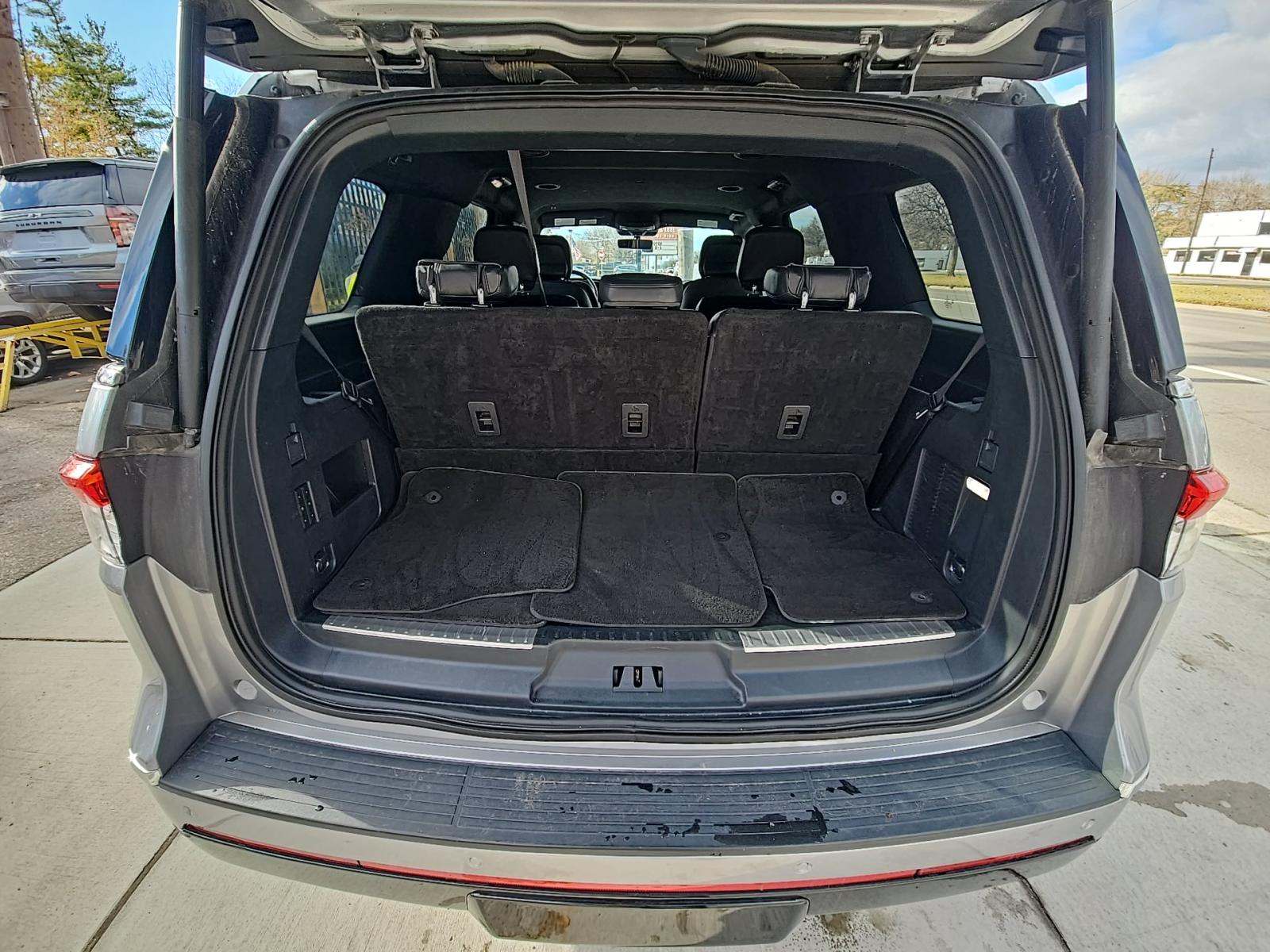 2023 Lincoln Navigator Standard AWD