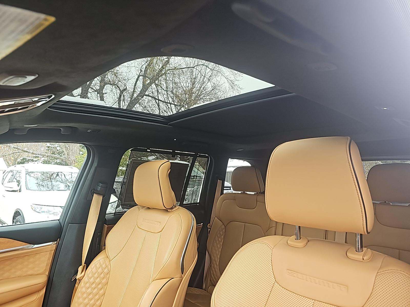 2022 Jeep Grand Cherokee Summit Reserve AWD