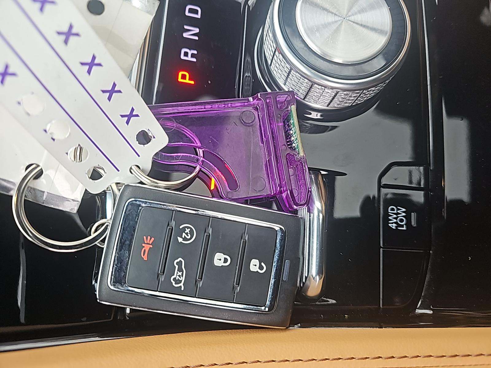 2022 Jeep Grand Cherokee Summit Reserve AWD