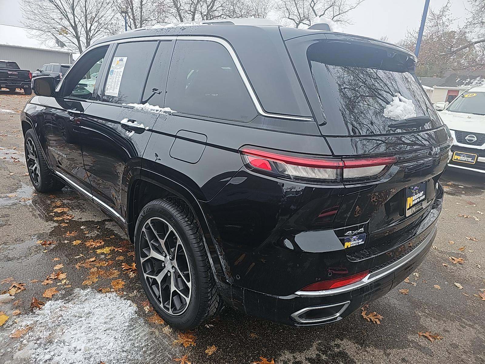 2022 Jeep Grand Cherokee Summit Reserve AWD