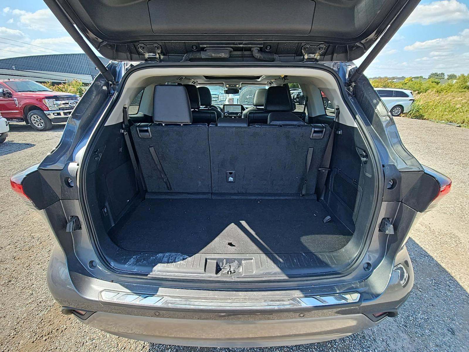 2024 Toyota Highlander Hybrid Limited AWD