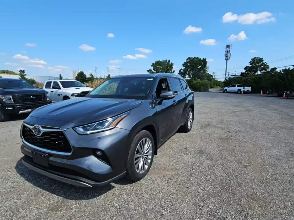 2024 Toyota Highlander Hybrid Limited AWD