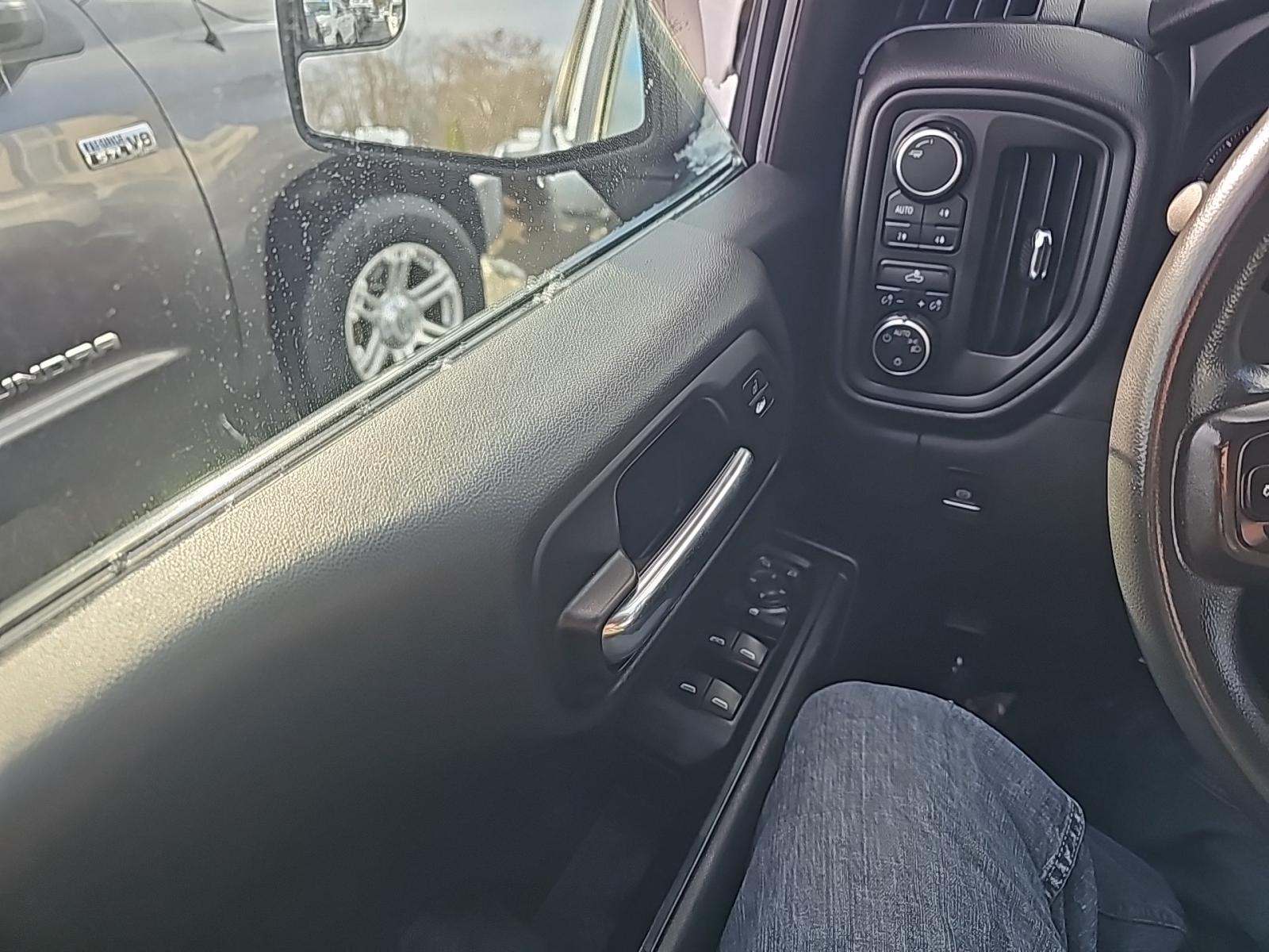 2019 Chevrolet Silverado 1500 Custom Trail Boss AWD