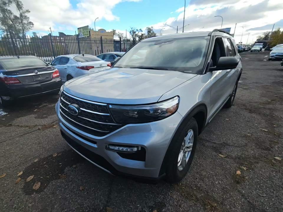 2023 Ford Explorer XLT AWD