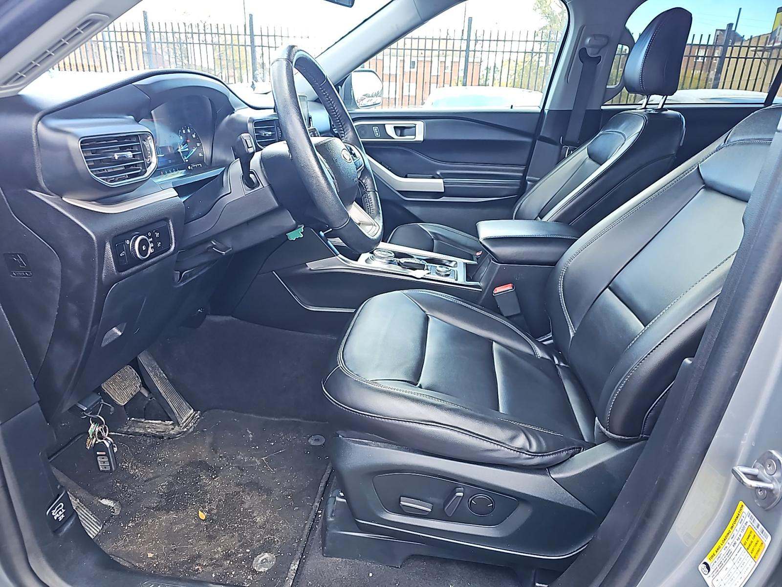 2023 Ford Explorer XLT AWD