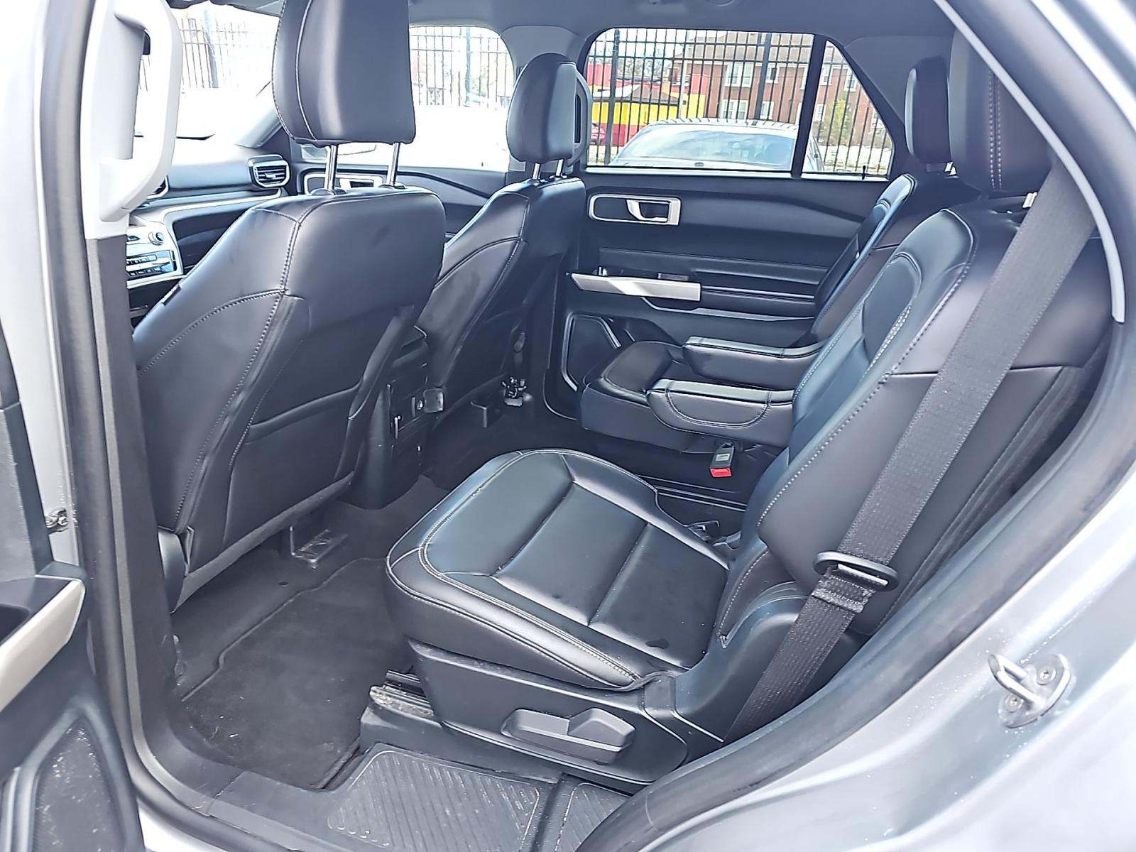 2023 Ford Explorer XLT AWD