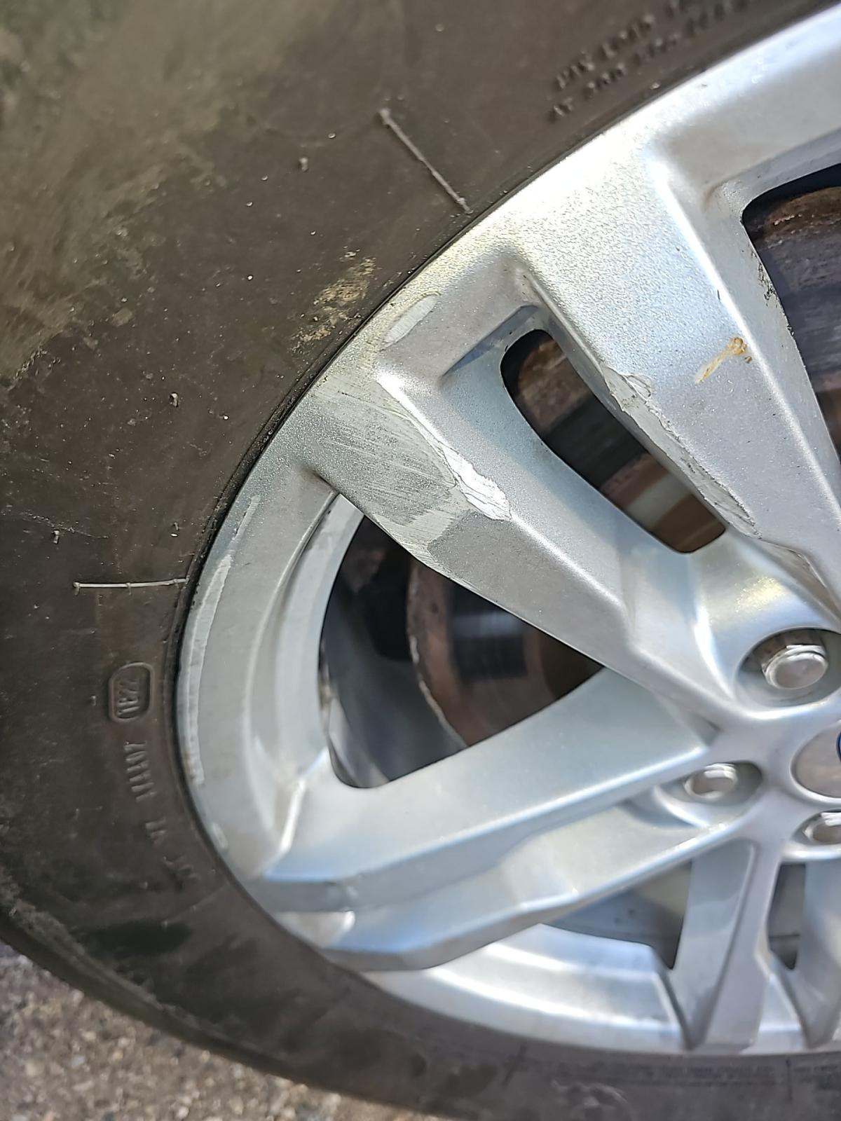 2023 Ford Explorer XLT AWD