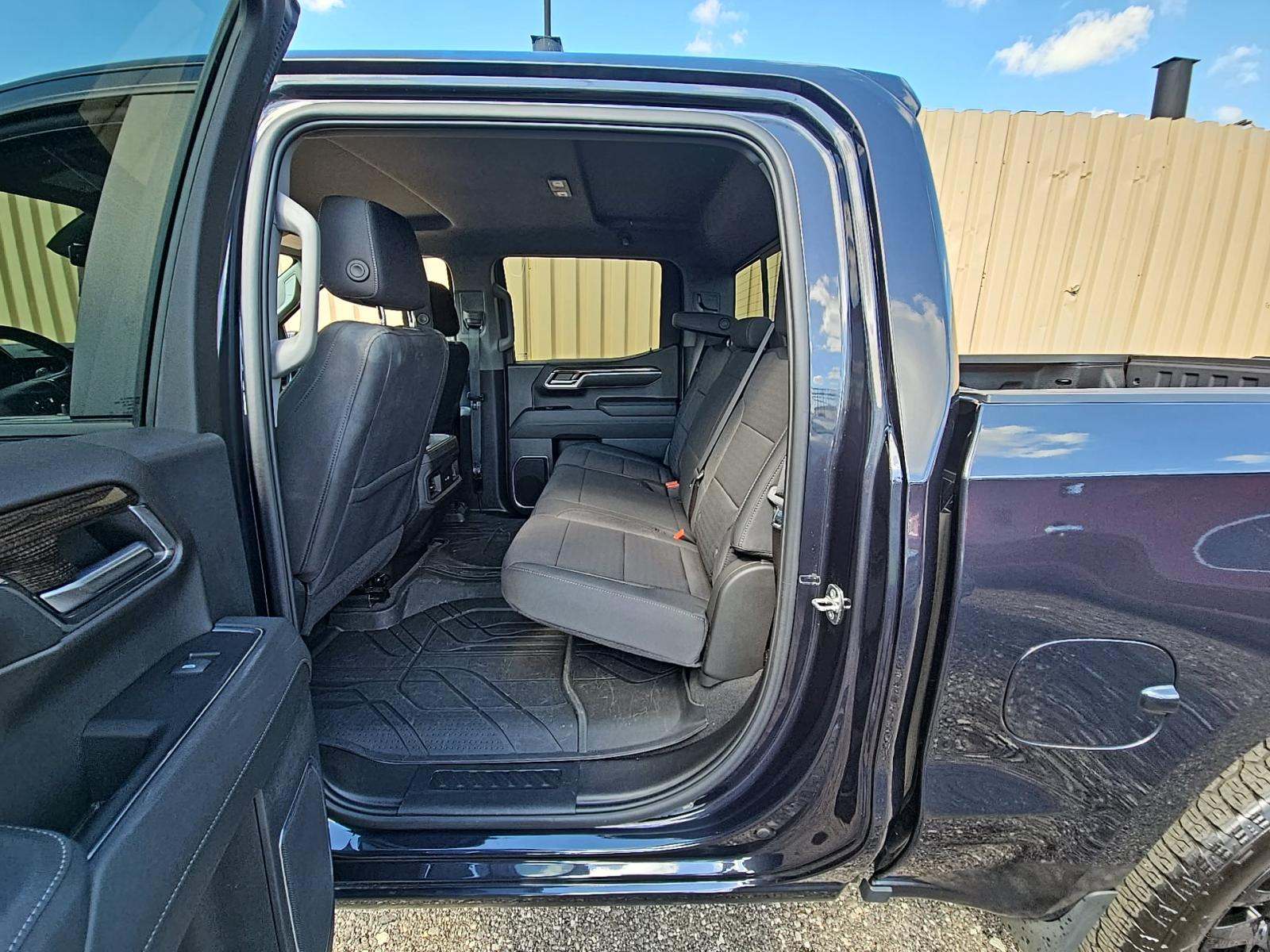 2024 Chevrolet Silverado 1500 RST AWD